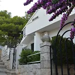 Galicija Apartment Milna (Brac)