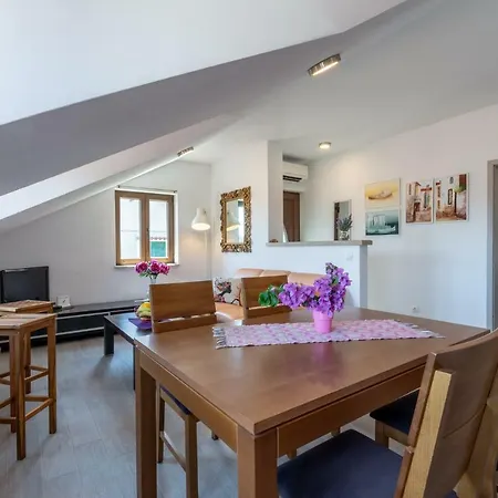 Galicija Apartment *
